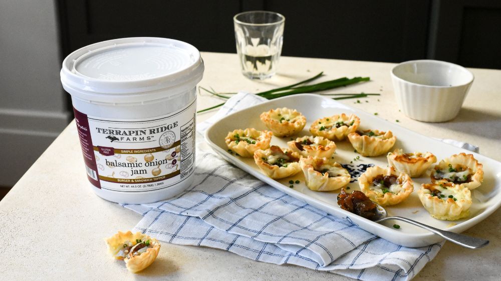 French Onion Soup Bites with Balsamic Onion Jam French Onion Soup Bites with Balsamic Onion Jam